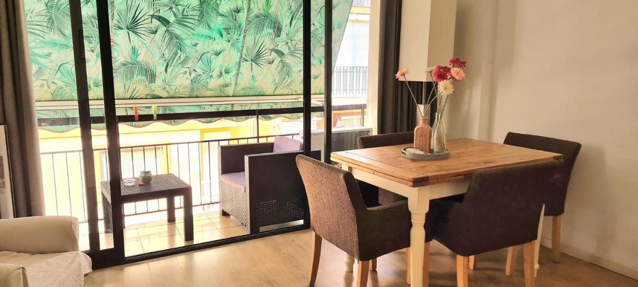 Old Town - Beach Apartment Benidorm Luaran gambar